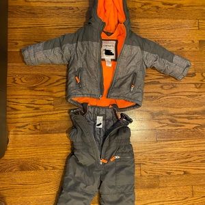 Carter’s 2T snow jacket & matching snow suit.